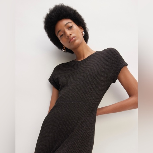 Everlane The Rib-Knit Cap-Sleeve Midi Dress Size L Black EUC - Picture 3 of 16